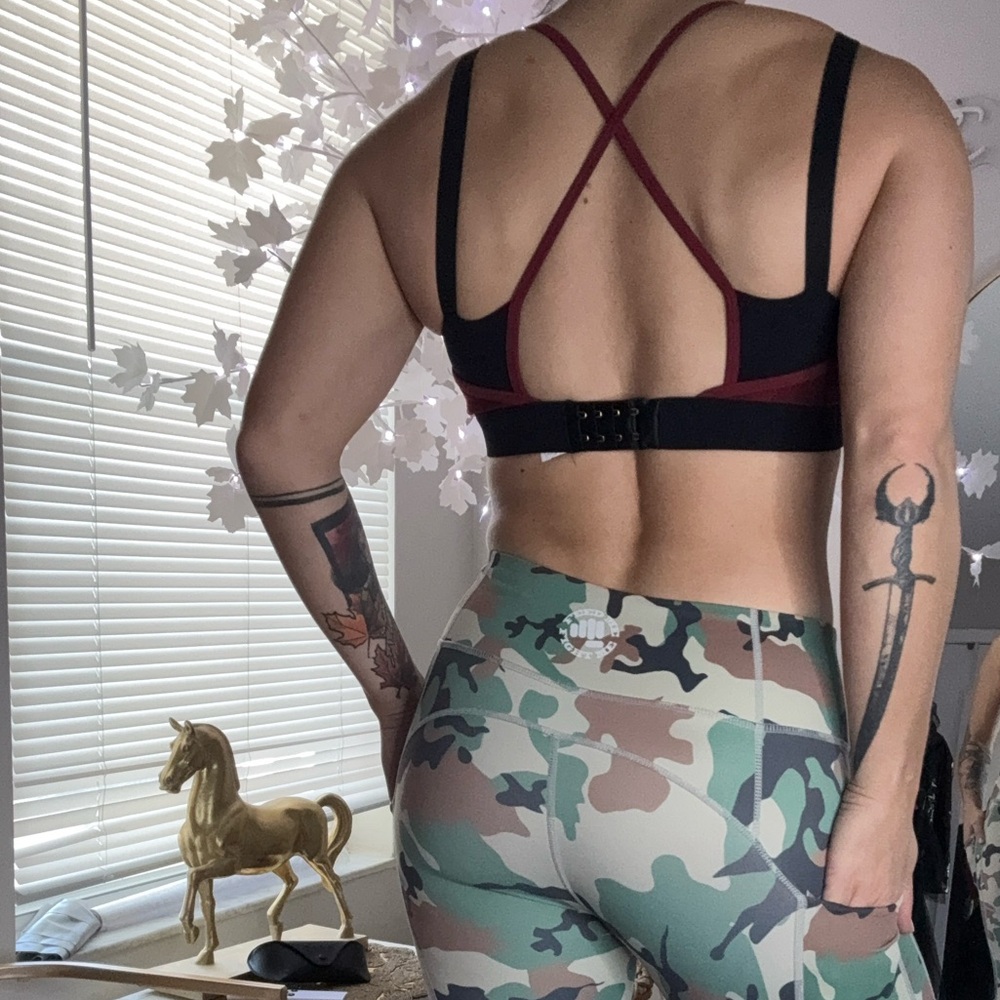 FIVE PIECE WORKOUT LOT SET shorts capri leggings crop top and sports bra FMFM - Picture 14 of 16